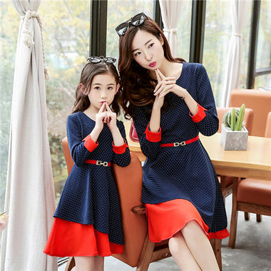 Stunning Set Of Dress For Mother & Daughter